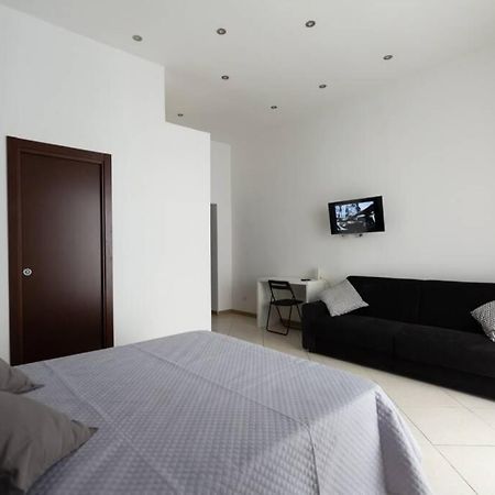 Toledo Jacuzzi Appartment 那不勒斯 外观 照片