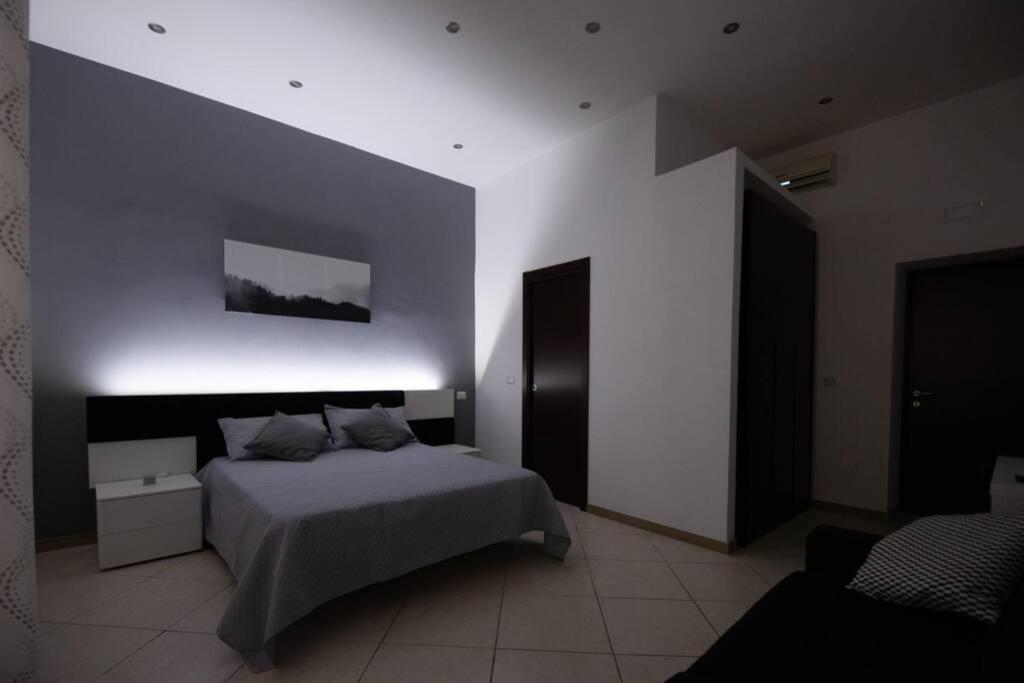 Toledo Jacuzzi Appartment 那不勒斯 外观 照片